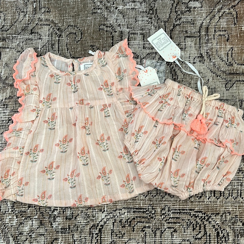 Bonheur du Jour Paris baby girls bloomer set. NWT